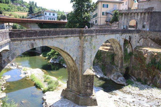 Ponte Serchio