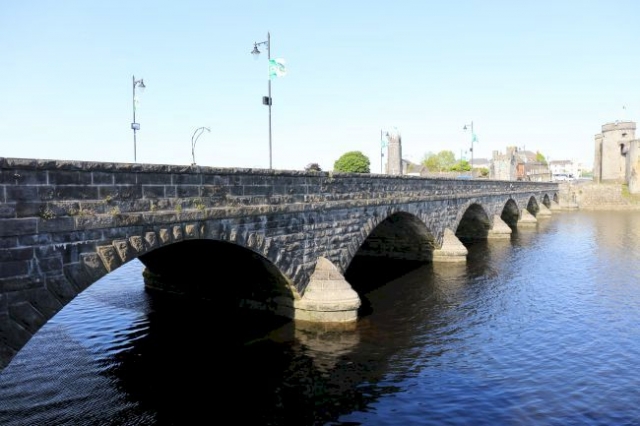 Thomond Bridge