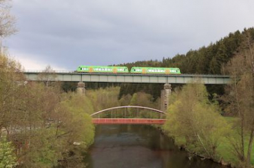 Regentalbrücke bei Regen