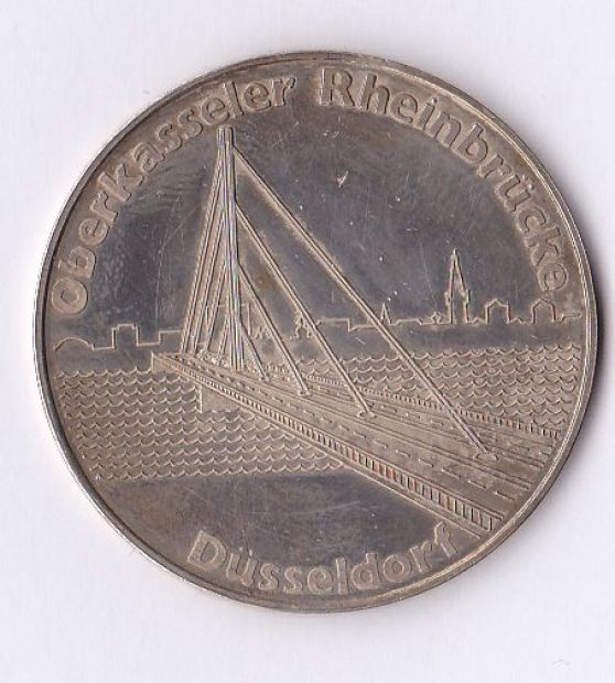 Verschub der Oberkasseler Rheinbrücke
